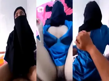 Bokep Indo Jilbab Menjerit Nikmat Dihajar Kekasih poster