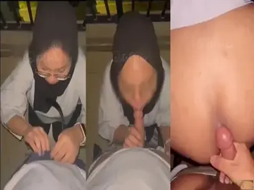 Bokep Indo Jilbab Ngewe Main Di Tempat Sepi HD poster